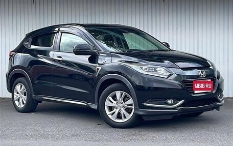 Honda Vezel, 2015 год, 1 050 000 рублей, 1 фотография