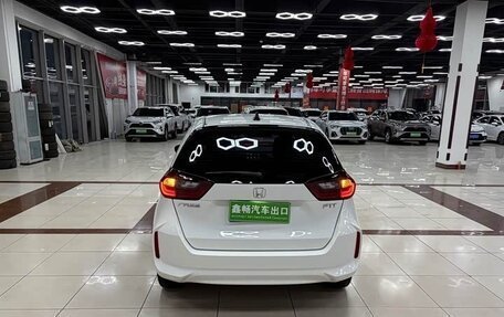 Honda Fit, 2022 год, 1 490 000 рублей, 5 фотография