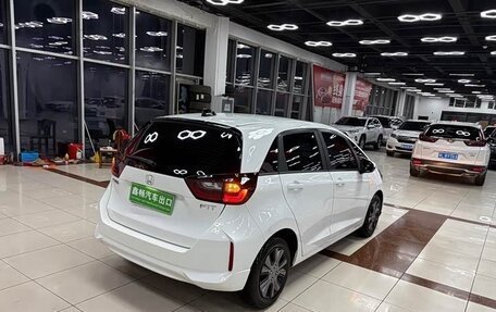 Honda Fit, 2022 год, 1 490 000 рублей, 6 фотография
