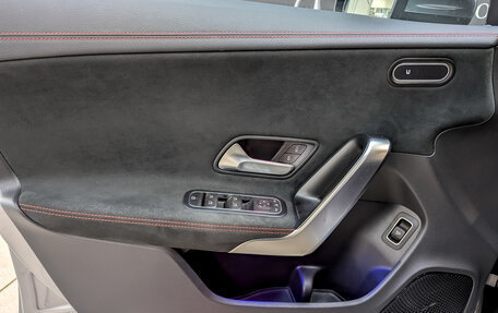 Mercedes-Benz CLA, 2020 год, 3 400 000 рублей, 19 фотография