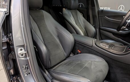 Mercedes-Benz E-Класс, 2021 год, 5 750 000 рублей, 24 фотография