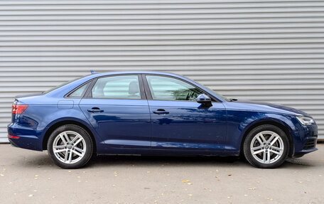Audi A4, 2018 год, 2 100 000 рублей, 4 фотография