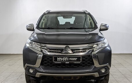 Mitsubishi Pajero Sport III рестайлинг, 2018 год, 2 540 000 рублей, 2 фотография