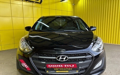 Hyundai i30 II рестайлинг, 2015 год, 1 297 000 рублей, 2 фотография