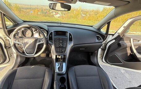 Opel Astra J, 2012 год, 890 000 рублей, 6 фотография