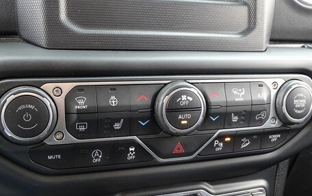 Jeep Wrangler, 2019 год, 3 090 000 рублей, 8 фотография