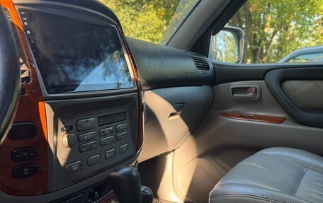 Toyota Land Cruiser 100 рестайлинг 2, 2007 год, 2 900 000 рублей, 8 фотография
