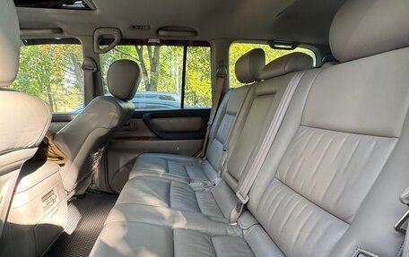Toyota Land Cruiser 100 рестайлинг 2, 2007 год, 2 900 000 рублей, 10 фотография