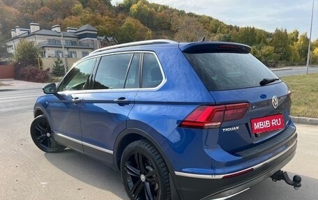 Volkswagen Tiguan II, 2018 год, 3 300 000 рублей, 4 фотография