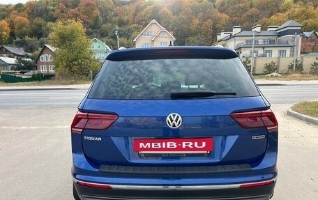Volkswagen Tiguan II, 2018 год, 3 300 000 рублей, 6 фотография