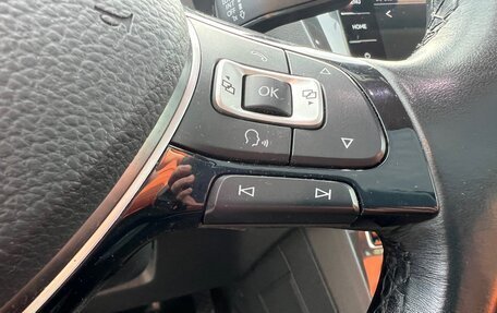 Volkswagen Tiguan II, 2018 год, 3 300 000 рублей, 17 фотография
