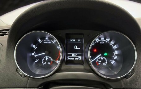 Skoda Yeti I рестайлинг, 2013 год, 897 000 рублей, 15 фотография