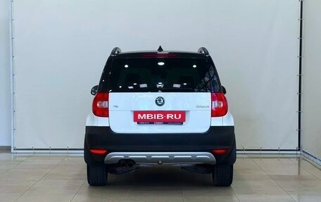 Skoda Yeti I рестайлинг, 2013 год, 897 000 рублей, 8 фотография