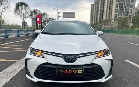 Toyota Corolla, 2022 год, 1 240 000 рублей, 2 фотография