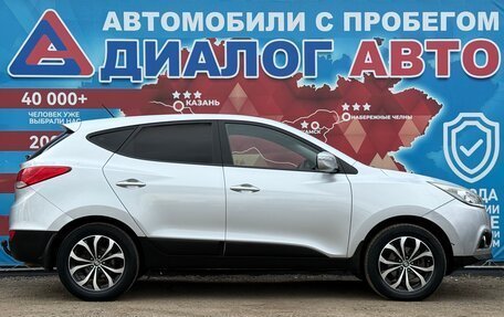 Hyundai ix35 I рестайлинг, 2013 год, 1 175 000 рублей, 2 фотография