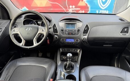 Hyundai ix35 I рестайлинг, 2013 год, 1 175 000 рублей, 20 фотография
