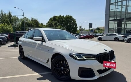 BMW 5 серия, 2021 год, 4 550 000 рублей, 2 фотография