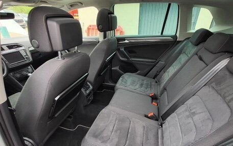 Volkswagen Tiguan II, 2017 год, 2 100 000 рублей, 14 фотография
