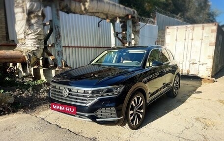 Volkswagen Touareg III, 2018 год, 5 345 000 рублей, 2 фотография