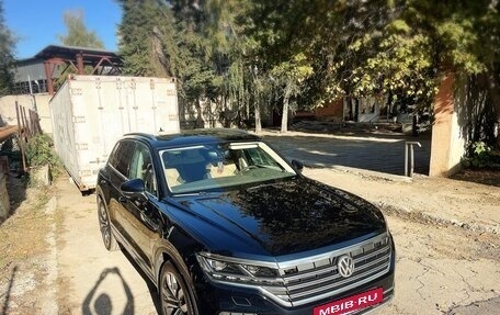Volkswagen Touareg III, 2018 год, 5 345 000 рублей, 4 фотография