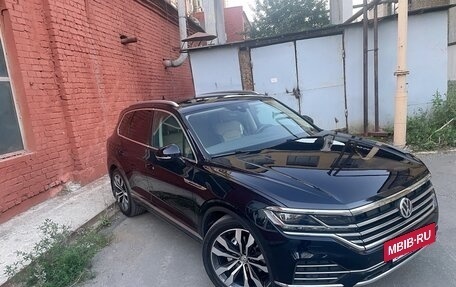 Volkswagen Touareg III, 2018 год, 5 345 000 рублей, 13 фотография