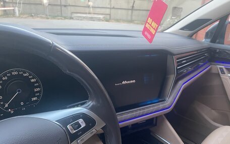 Volkswagen Touareg III, 2018 год, 5 345 000 рублей, 32 фотография