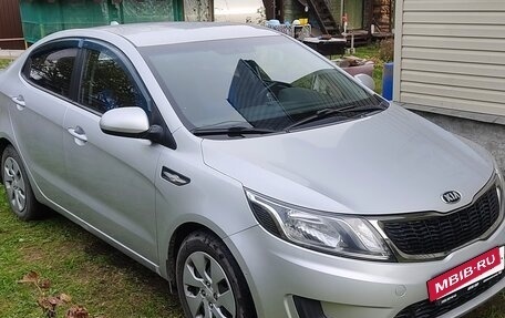 KIA Rio III рестайлинг, 2014 год, 999 999 рублей, 3 фотография