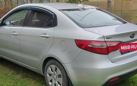 KIA Rio III рестайлинг, 2014 год, 999 999 рублей, 4 фотография