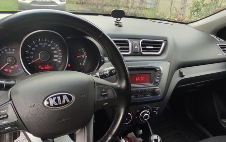 KIA Rio III рестайлинг, 2014 год, 999 999 рублей, 10 фотография
