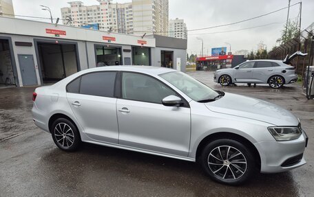 Volkswagen Jetta VI, 2013 год, 1 050 000 рублей, 5 фотография