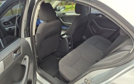 Volkswagen Jetta VI, 2013 год, 1 050 000 рублей, 11 фотография
