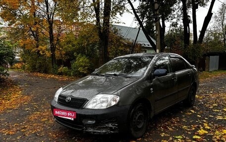 Toyota Corolla, 2003 год, 190 000 рублей, 4 фотография