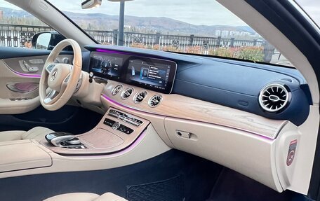 Mercedes-Benz E-Класс, 2018 год, 3 800 000 рублей, 15 фотография