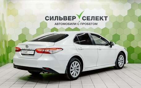 Toyota Camry, 2022 год, 3 600 000 рублей, 2 фотография