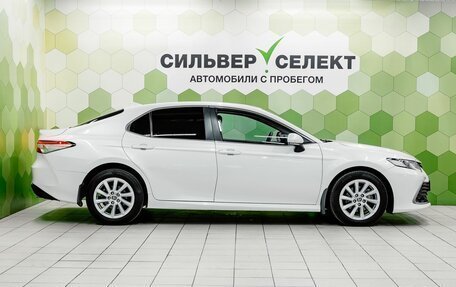 Toyota Camry, 2022 год, 3 600 000 рублей, 8 фотография