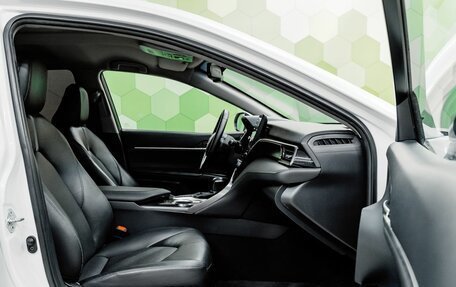 Toyota Camry, 2022 год, 3 600 000 рублей, 11 фотография