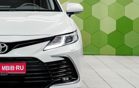 Toyota Camry, 2022 год, 3 600 000 рублей, 10 фотография