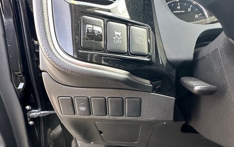 Mitsubishi Outlander III рестайлинг 3, 2016 год, 2 000 050 рублей, 14 фотография