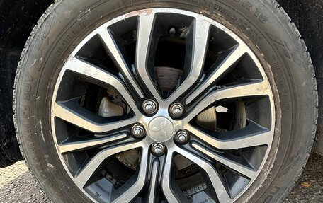 Mitsubishi Outlander III рестайлинг 3, 2016 год, 2 000 050 рублей, 19 фотография