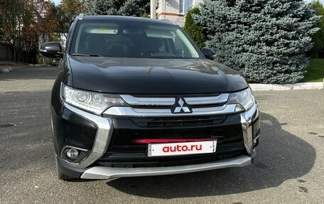 Mitsubishi Outlander III рестайлинг 3, 2016 год, 2 000 050 рублей, 5 фотография