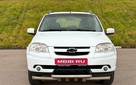 Chevrolet Niva I рестайлинг, 2012 год, 550 000 рублей, 2 фотография