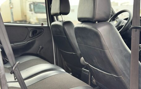 Chevrolet Niva I рестайлинг, 2012 год, 550 000 рублей, 14 фотография