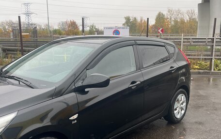Hyundai Solaris II рестайлинг, 2016 год, 827 000 рублей, 2 фотография