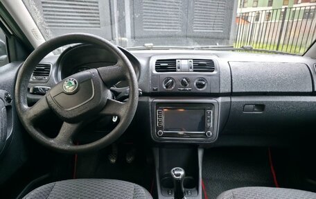 Skoda Fabia II, 2011 год, 565 000 рублей, 22 фотография