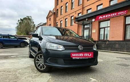 Volkswagen Polo VI (EU Market), 2012 год, 800 000 рублей, 2 фотография