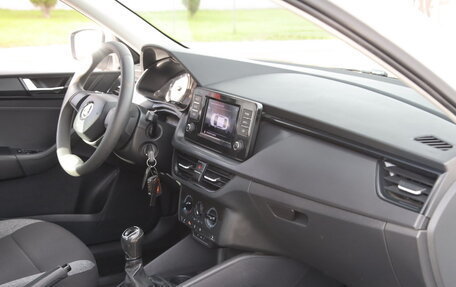 Skoda Rapid II, 2021 год, 1 337 720 рублей, 8 фотография