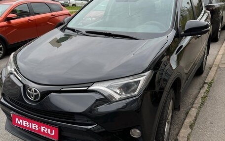 Toyota RAV4, 2017 год, 1 800 000 рублей, 1 фотография