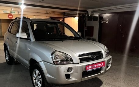 Hyundai Tucson III, 2008 год, 1 250 000 рублей, 1 фотография