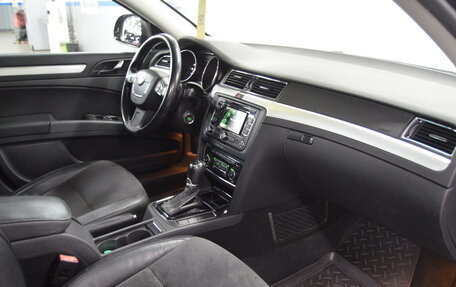 Skoda Superb III рестайлинг, 2013 год, 1 000 000 рублей, 8 фотография