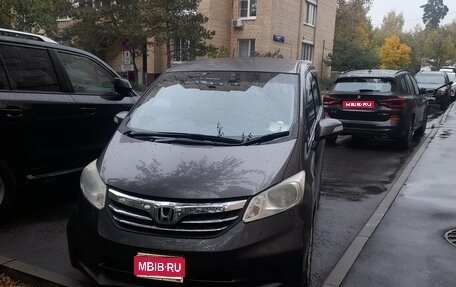 Honda Freed I, 2013 год, 1 400 000 рублей, 1 фотография